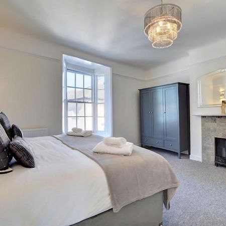 Modern 4 Bedroom Townhouse Perfect Location. برايتون المظهر الخارجي الصورة